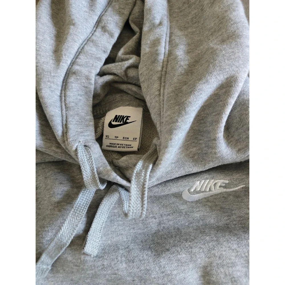 Nike Sportswear Essential Pullover‎ Hoodie Heather Grey XS Embroidered Logo